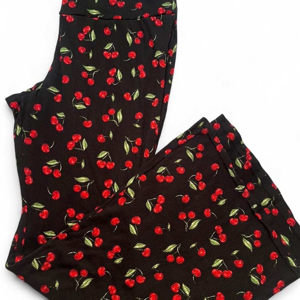 Women’s Black Cherry Print Flare leggings